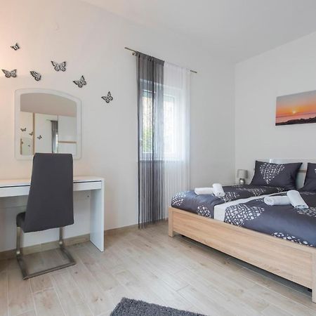 Apartman Miki Borik Zadar Eksteriør billede